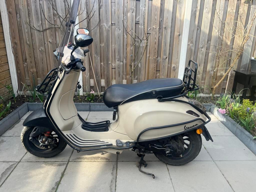 Vespa scooter, Fietsen en Brommers, Brommeronderdelen | Scooters, Ophalen of Verzenden, Zo goed als nieuw, Overige typen, Vespa