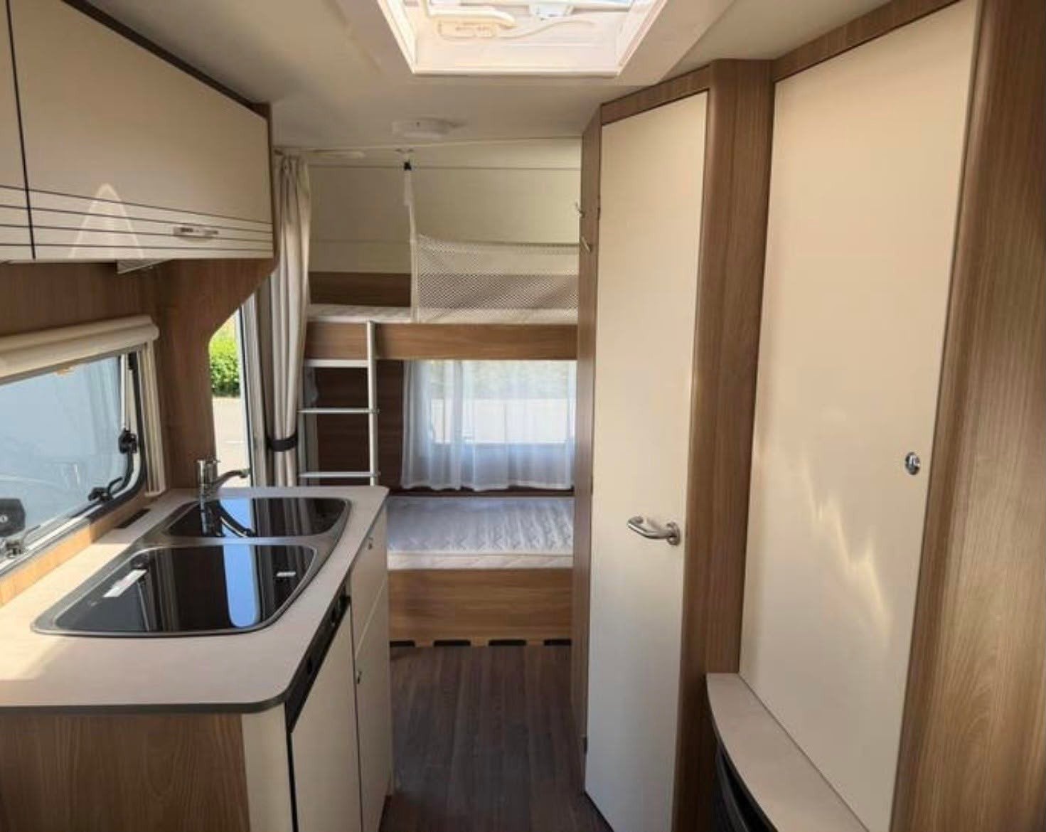 Bürstner Premio Life 490 TK (2019)Airco (2025), Mover, Caravans en Kamperen, Caravans, Treinzit, Particulier, Tot en met 4, Ringverwarming