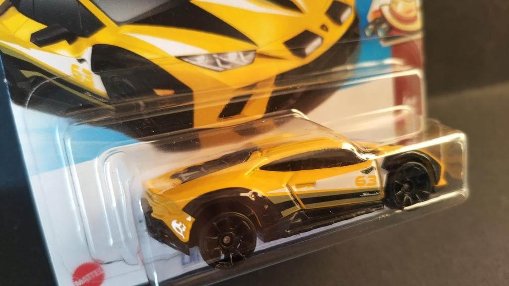 Lamborghini Huracan Sterrato 1:64 3inch Hotwheels Pol, Auto, Verzenden, Nieuw, 1186MJ 1 NL