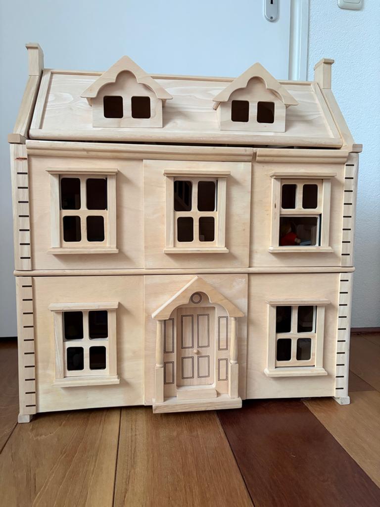 Plantoys Victoriaans Poppenhuis Hout met Meubels, Ophalen of Verzenden, Zo goed als nieuw, Poppenhuis