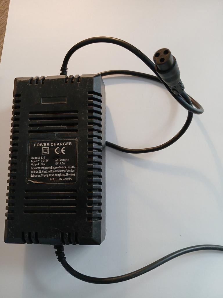 Fiets accu oplader,model LB32, 36 V., Ophalen of Verzenden