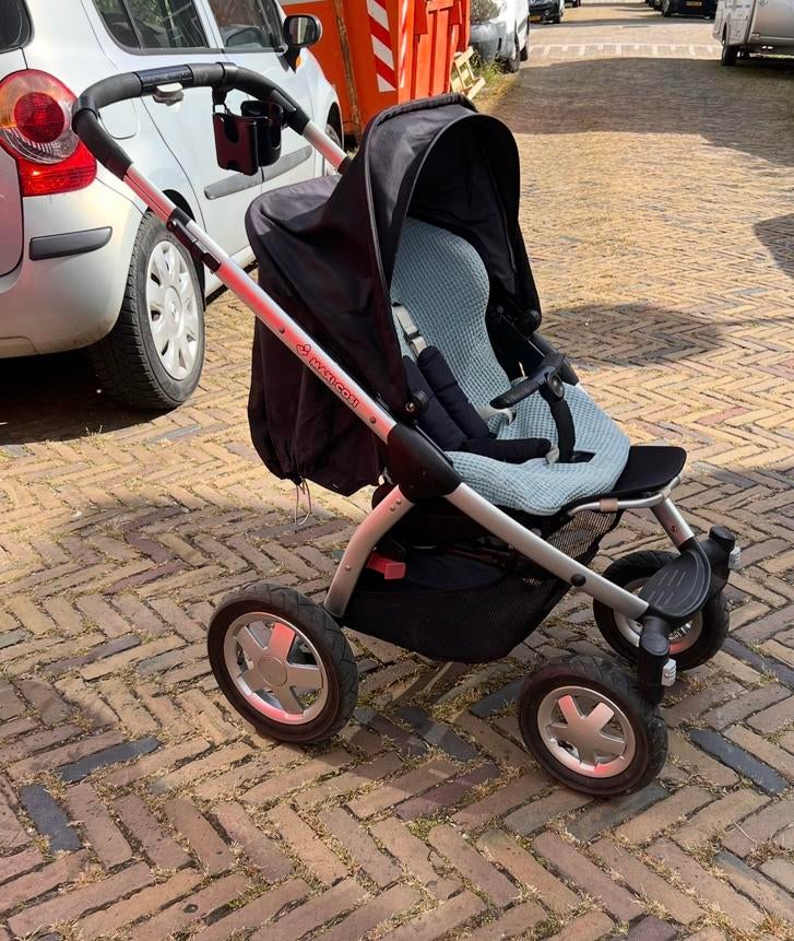 Maxi cosi mura kinderwagen met maxi cosi en accessoires, Kinderen en Baby's, Kinderwagens en Combinaties, Ophalen, Gebruikt, Verstelbare duwstang