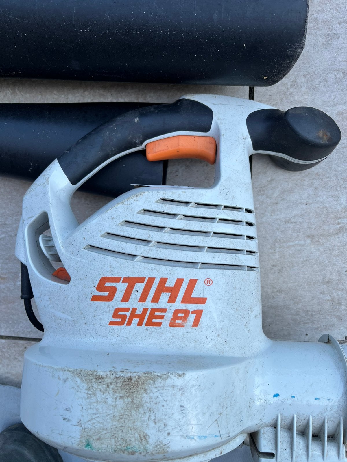 Stihl SHE 81 bladblazer/ zuiger elektrisch, Ophalen, Gebruikt, Met opvangzak, Handgedragen