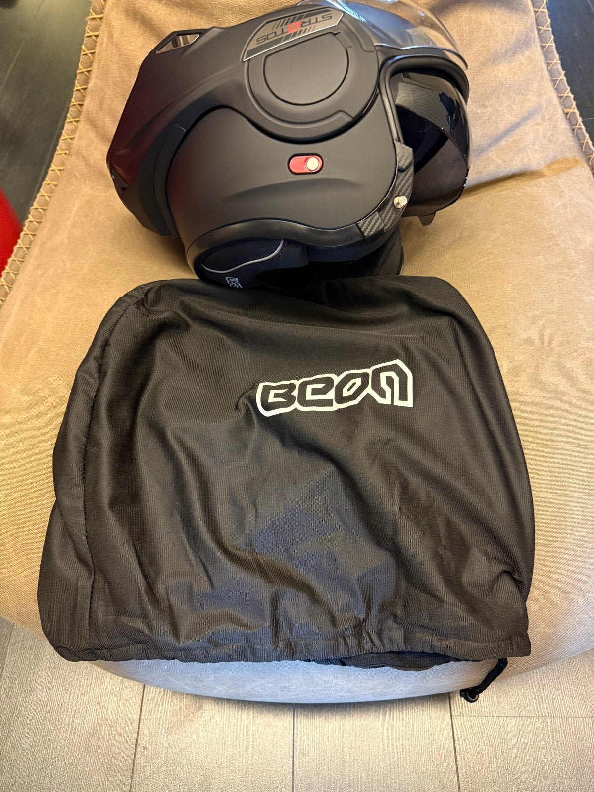 Beon Systeemhelm met Ingebouwde Zonnebril - Maat M, Motoren, M, Systeemhelm, Heren, Tweedehands