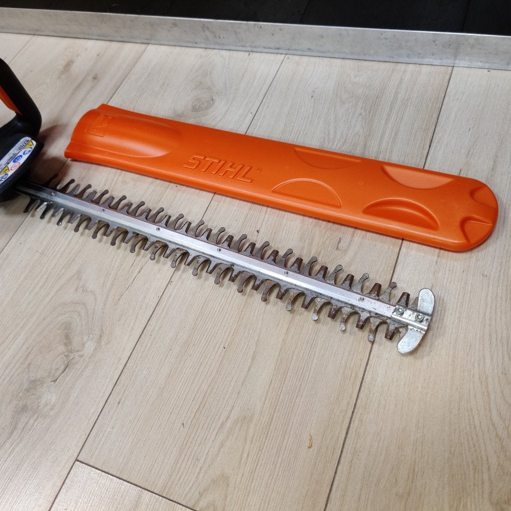 Stihl HSA 50 Accu Heggenschaar - Met Accu en Lader €159.99, Ophalen, Stihl, S, Accu