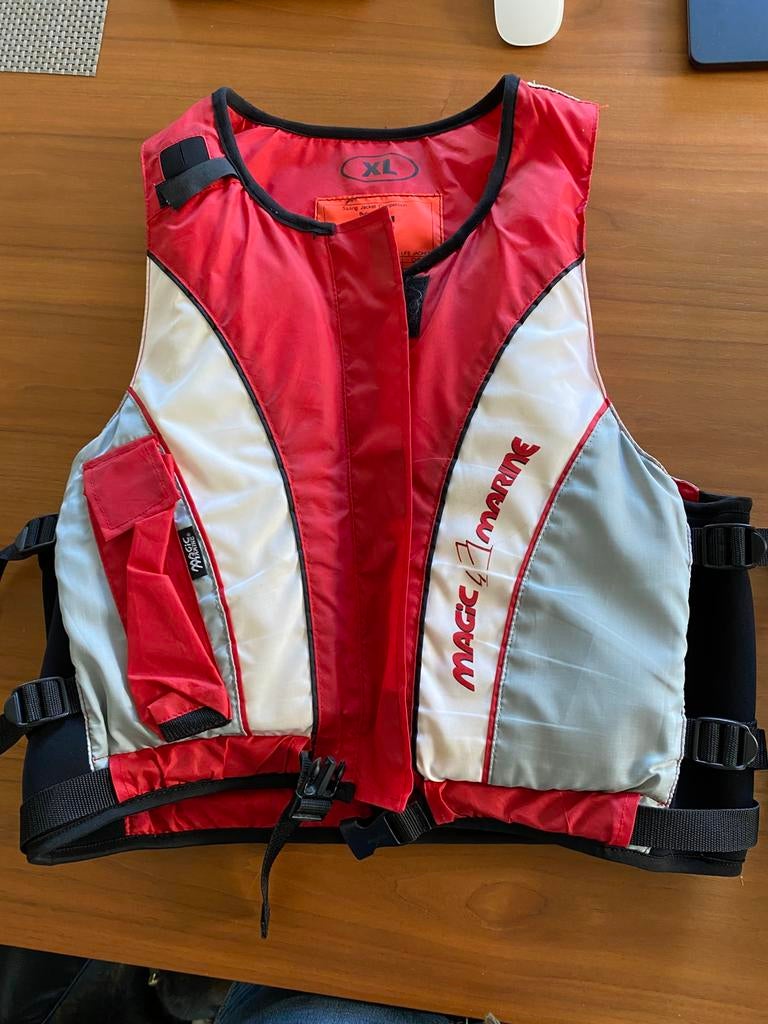Surf ( open zelboot) vest zonder kraag, Ophalen, Gebruikt, Dame of Heer, Reddingsvest of Zwemvest