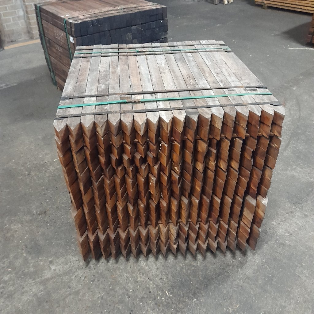 Bundel hardhouten piketten, paaltjes, palen piketpalen, paal, Ophalen, Palen, Nieuw, Hardhout