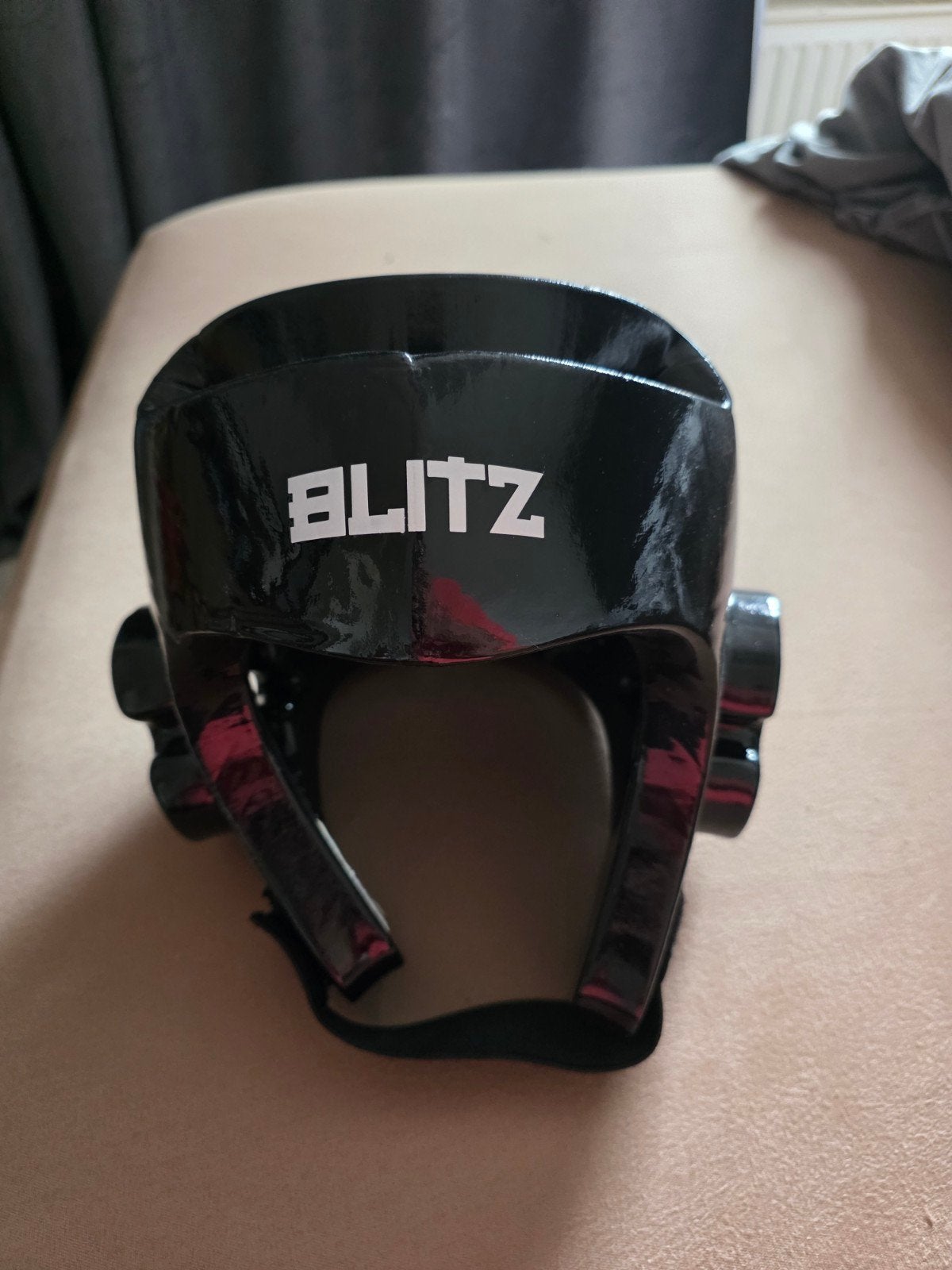 Zwarte Blitz Sports Hoofdbeschermer Maat M, Maat M, Ophalen of Verzenden, Gebruikt, Vechtsportbescherming