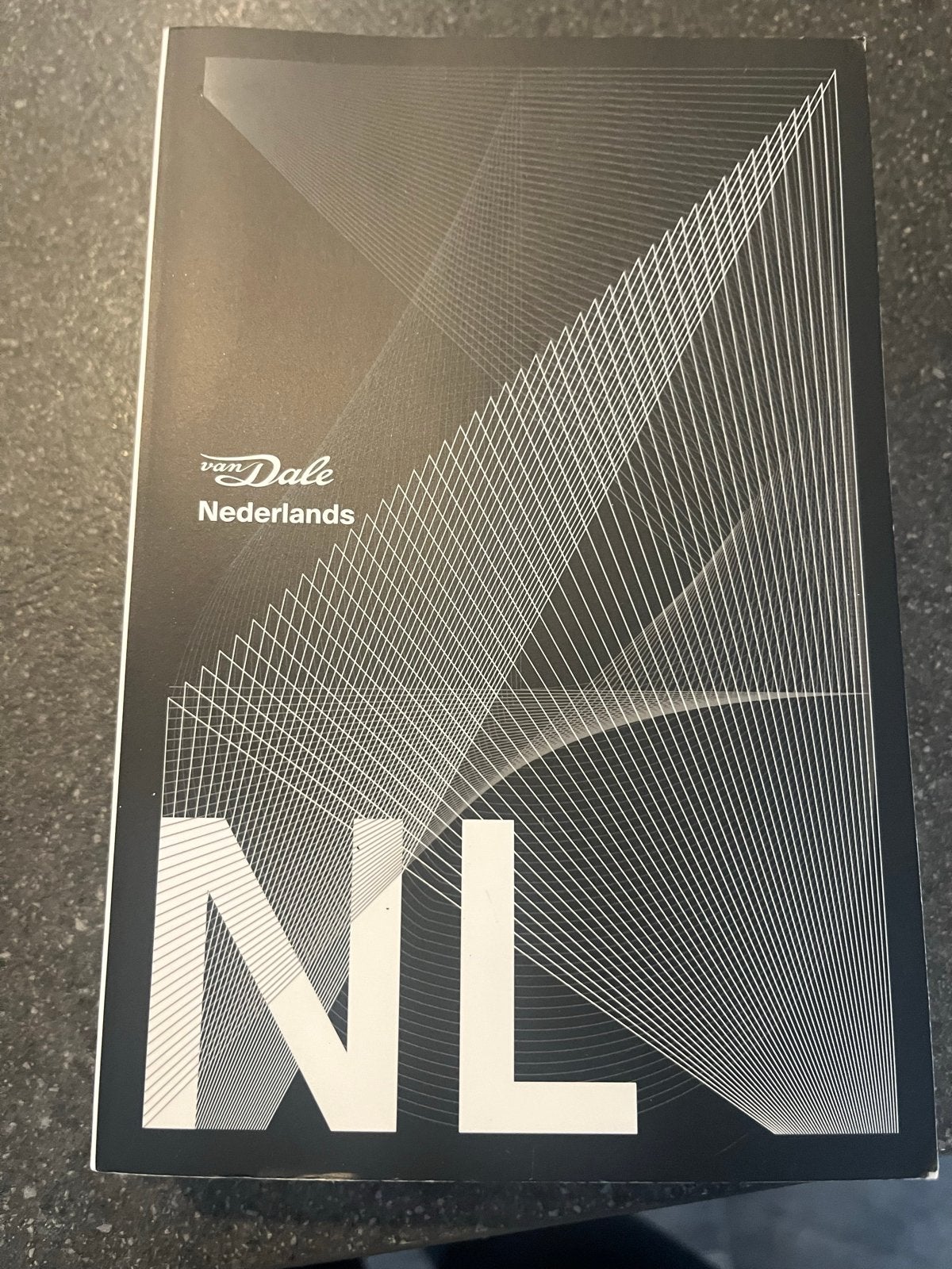 Van Dale Nederlands NL Woordenboek, Boeken, Ophalen of Verzenden, Zo goed als nieuw, Van Dale, Nederlands
