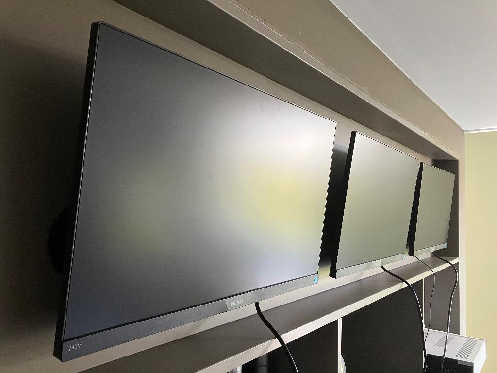 3x Vision wandsteun en 3x Philips 243V 24 inch Full HD, Ophalen, Philips, Gebruikt, 50 Hz