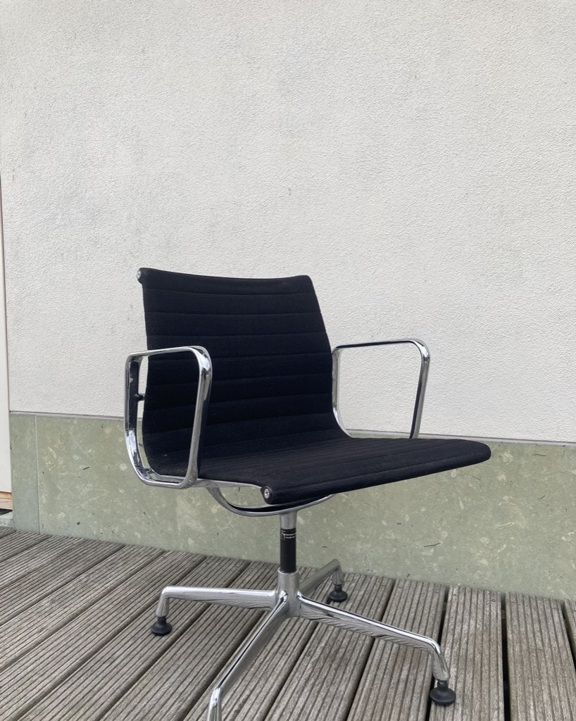 vitra eames stoel hopsak Herman miller 2x, Ophalen, Gebruikt, Eén