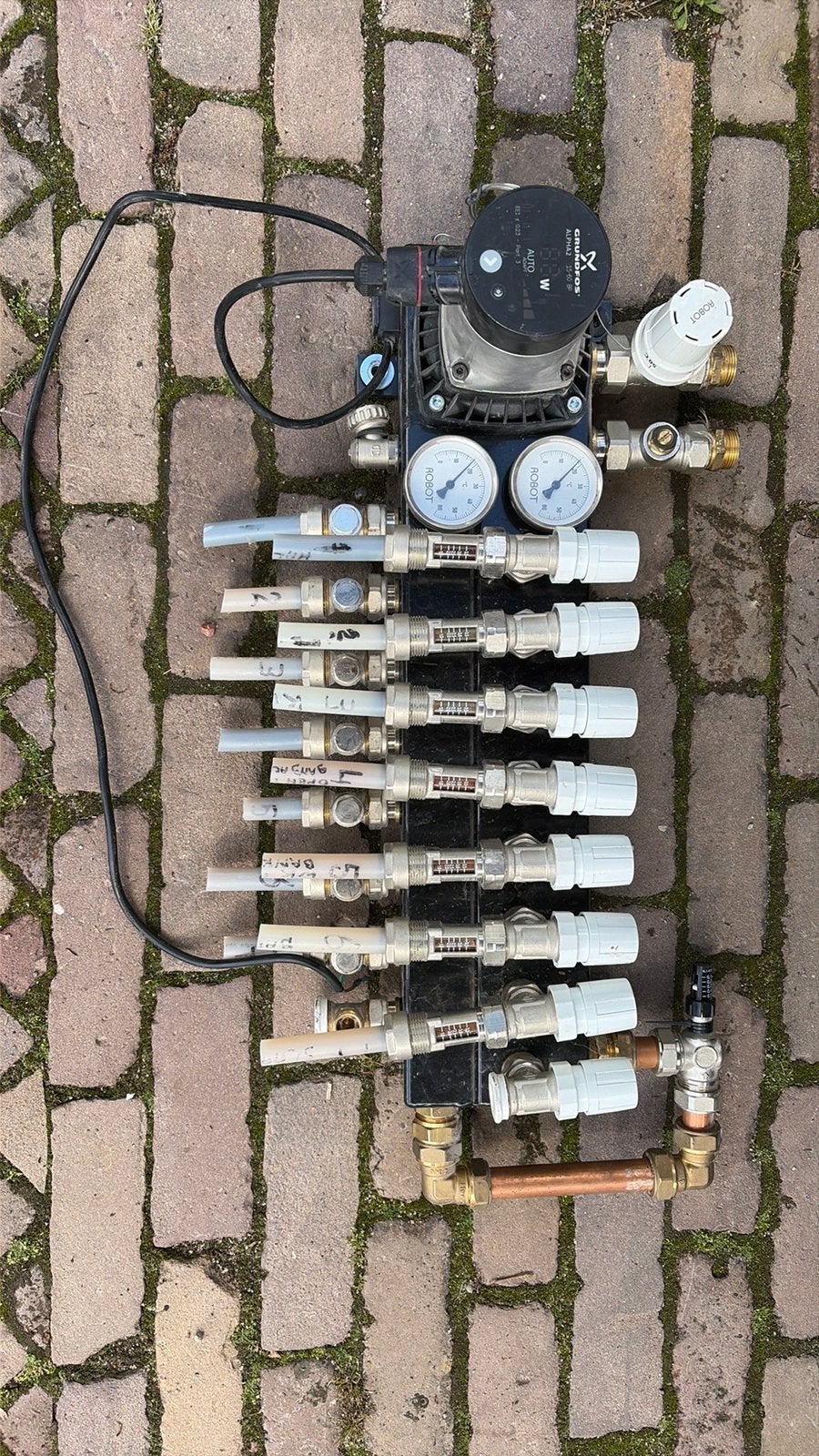 Robot vloerverwarmingsverdeler 8 groeps, Ophalen, Gebruikt, Minder dan 30 cm, Overige typen