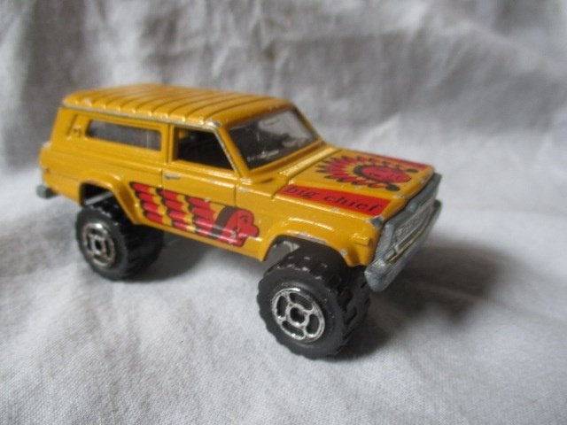 majorette 4X4 Cherokee Big Chief, Ophalen of Verzenden, Gebruikt, Auto