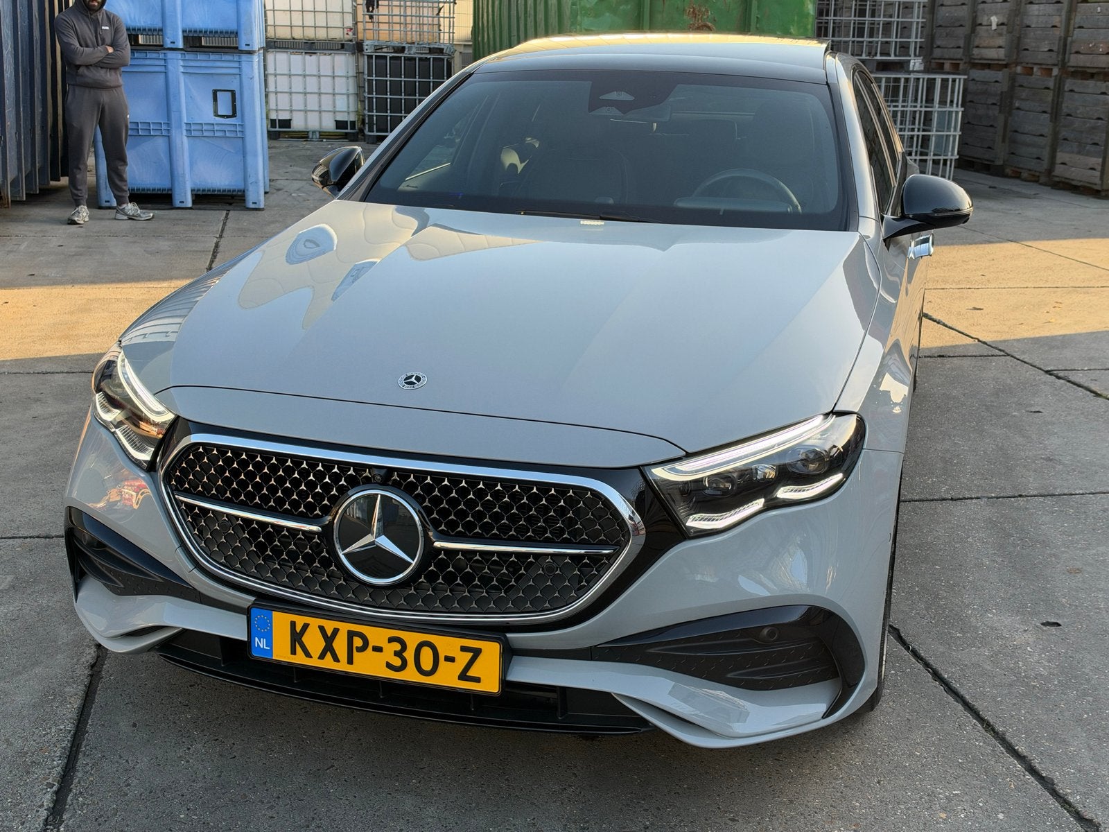 Mercedes-Benz E-Klasse E400 e 381pk 9G-TRONIC 4MATIC 2026, 4 cilinders, 2145 kg, Vierwielaandrijving, Sedan
