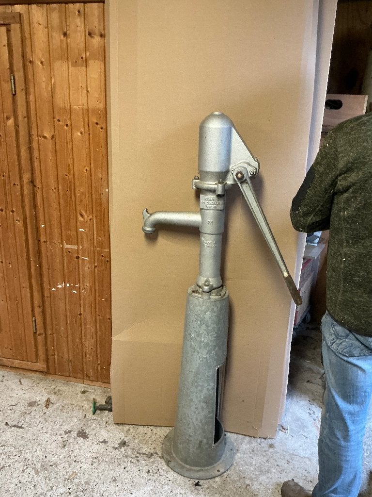 Handwaterpomp, Tuin en Terras, Ophalen, Zo goed als nieuw, Beregeningspomp
