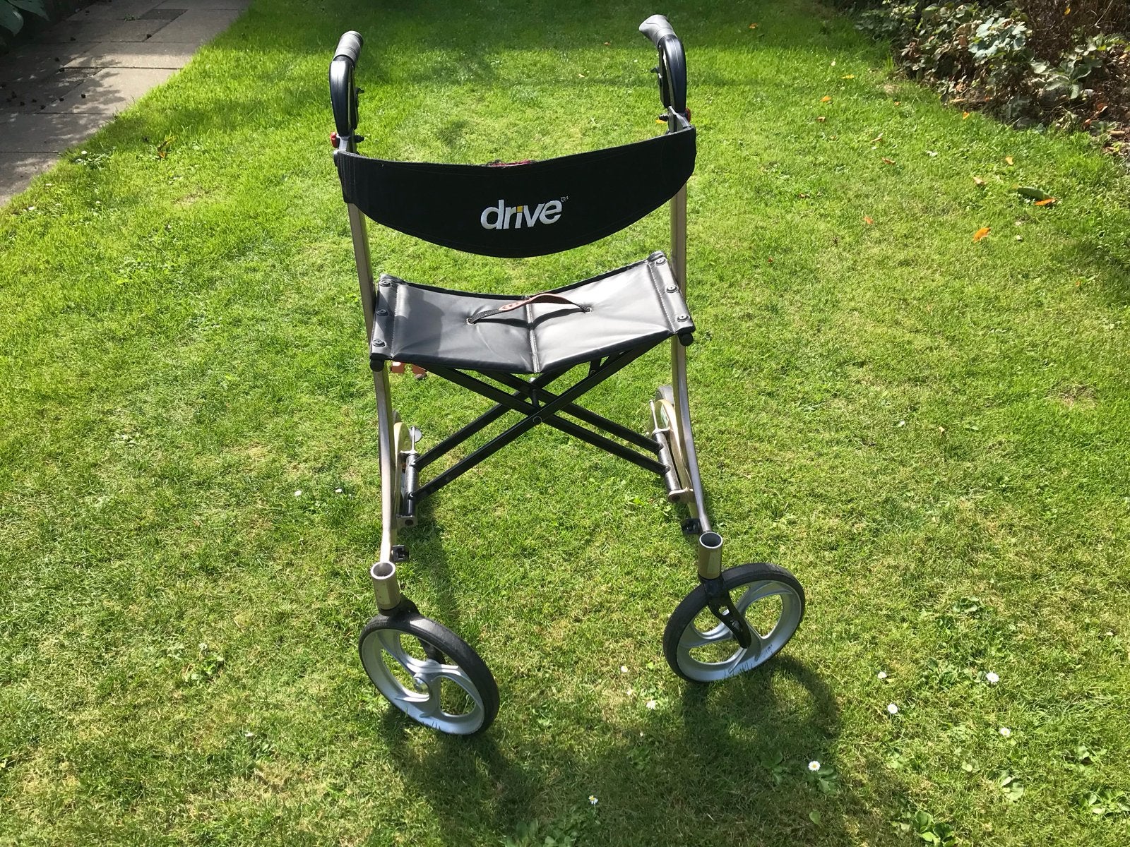 Rollator werkt goed, Ophalen, Gebruikt