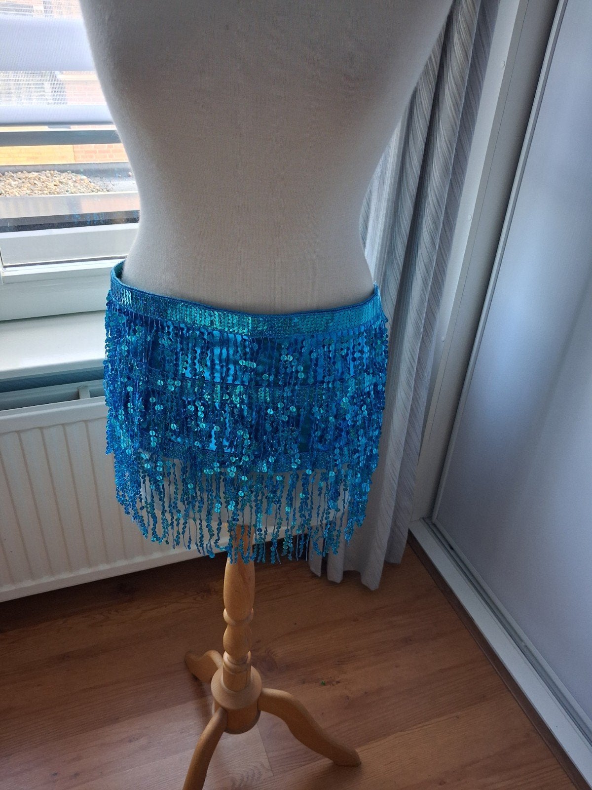 10 CARNAVALS GLITTER ROKJES, Carnaval, Maat 42/44 (L), Nieuw, Ophalen of Verzenden