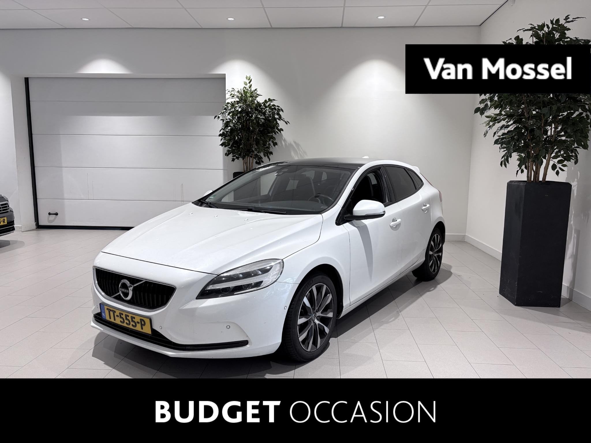Volvo V40 1.5 T3 Dynamic Edition Origineel Nederlands, 1498 cc, Wit, Volvo Nederland B.V., Volvo