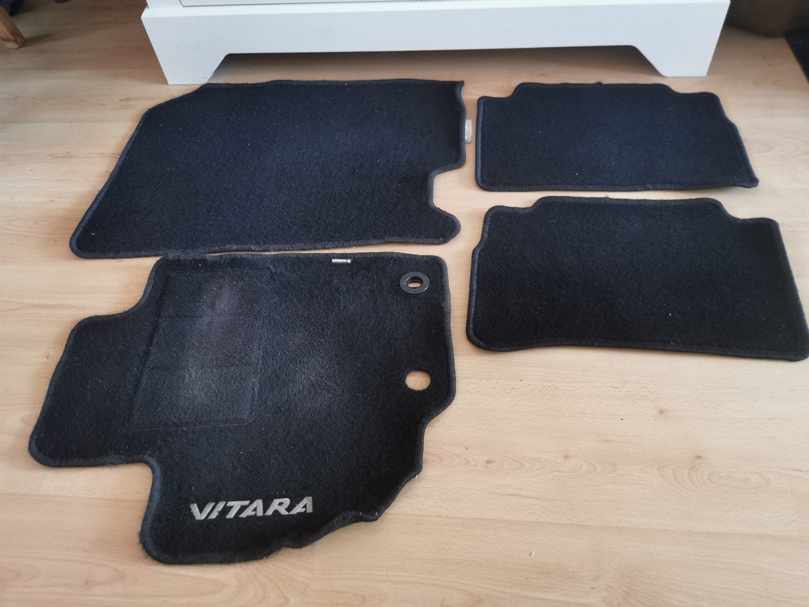 Suzuki Vitara automatten set - zwart, Ophalen of Verzenden, Gebruikt