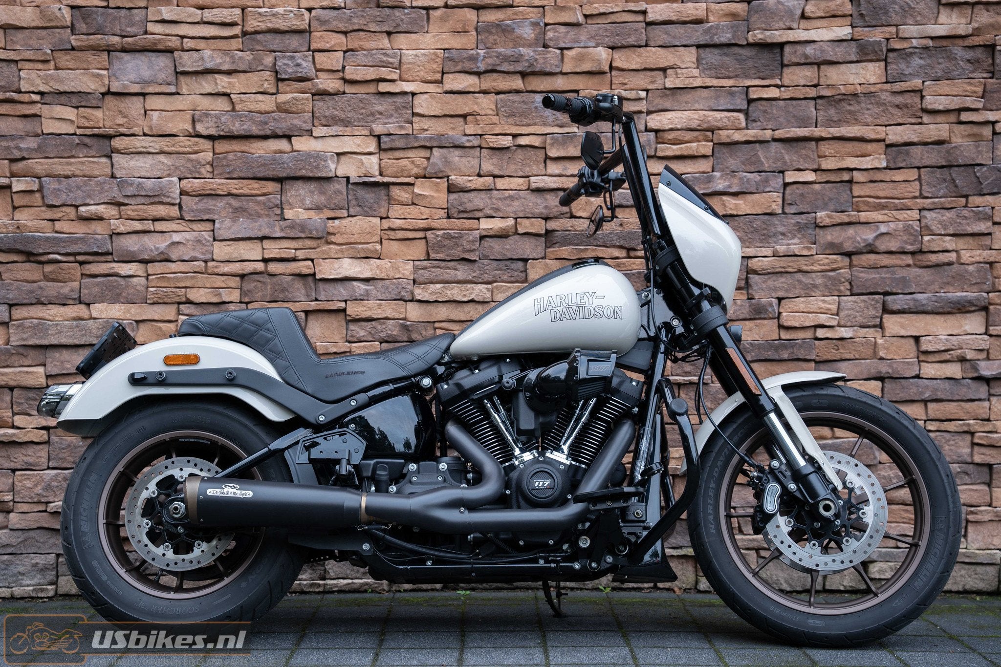 Harley-Davidson FXLRS Low Rider S Softail 117 M8 Clubstyle, Motoren, Info@harley-davidson.com, 1923 cc, Harley--Davidson, Handgeschakeld