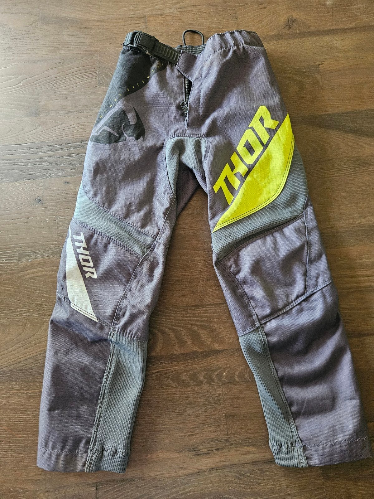Thor crossbroek maat 20 Youth (ca maat 116) - Grijs/Geel, Motoren, Kleding | Motorkleding, Ophalen of Verzenden