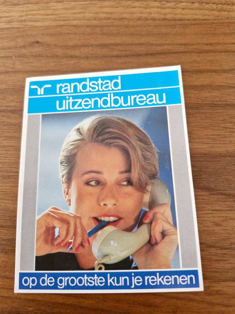 8101 Vintage Randstad Uitzendbureau Sticker - Jaren '80, Verzamelen, Ophalen of Verzenden, Gebruikt, Bedrijf of Vereniging