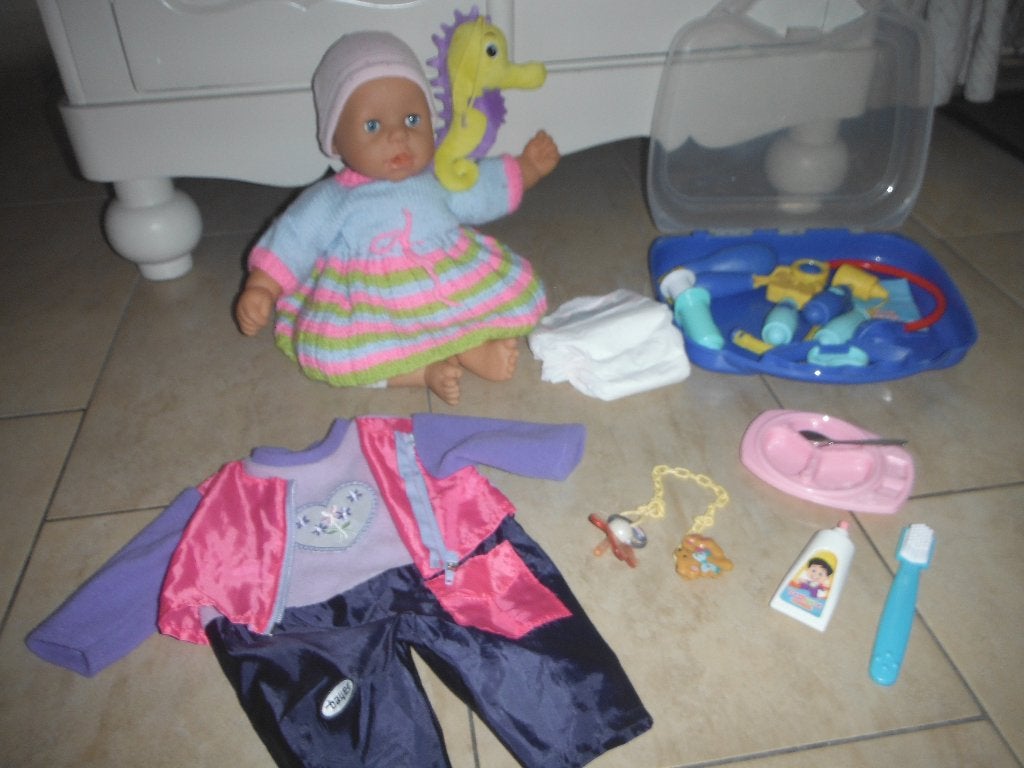 baby chou chou interactief met veel acc, Ophalen, Zo goed als nieuw, Babypop