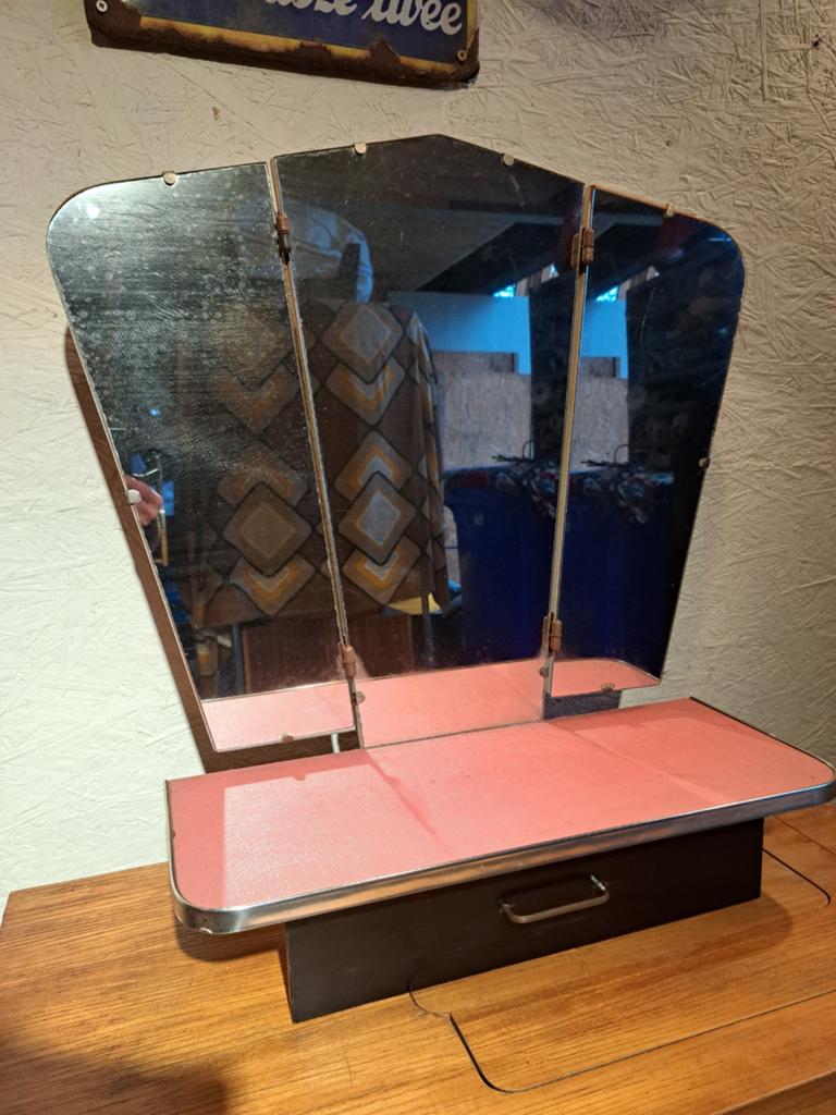 Vintage retro spiegel/ drieluik/ jr. 60, Huis en Inrichting, Tafels | Kaptafels, Ophalen of Verzenden, 50 tot 100 cm, Minder dan 100 cm