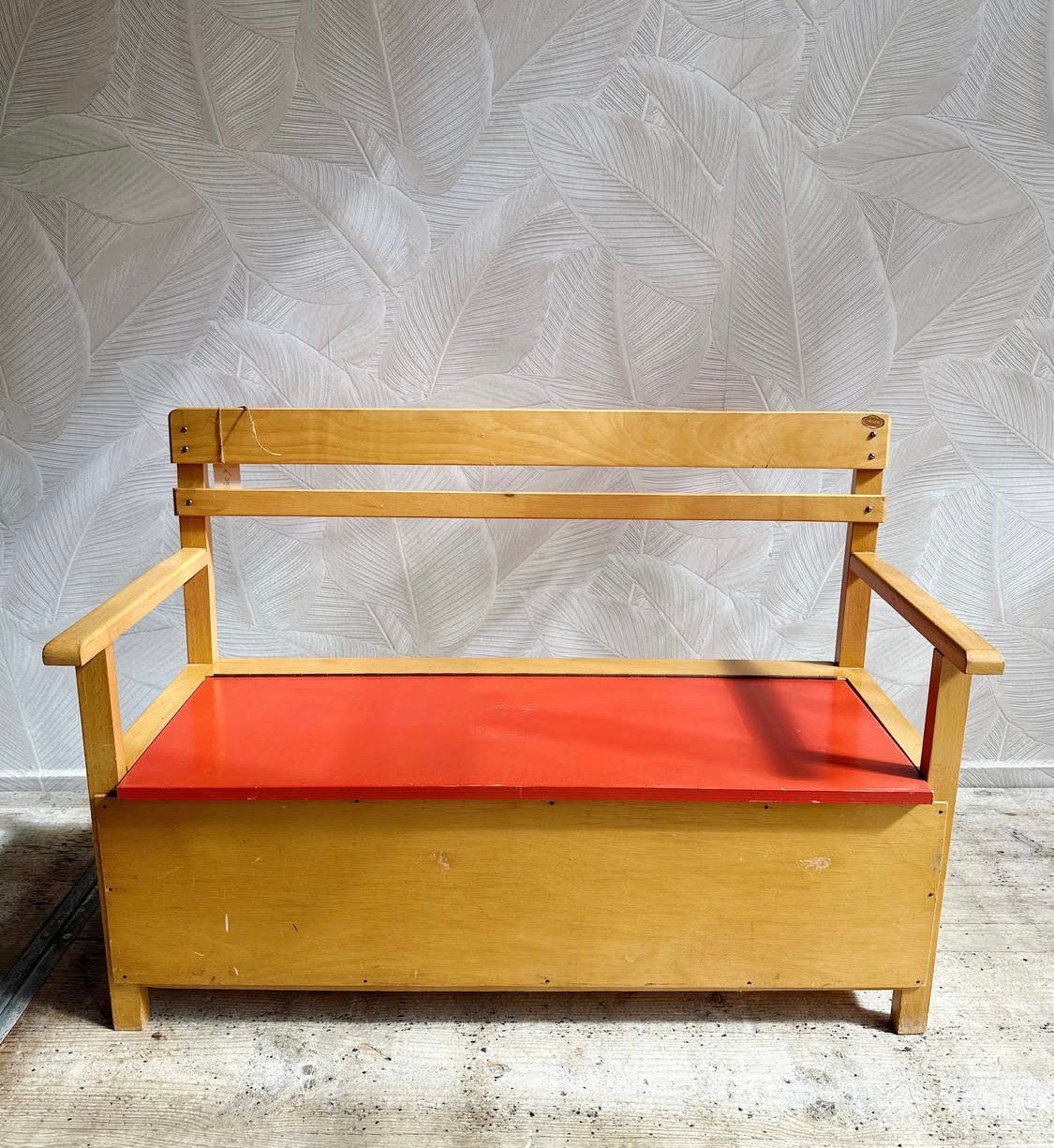 Vintage kinderbankje met opbergruimte, Ophalen, Overige typen, Zo goed als nieuw, X