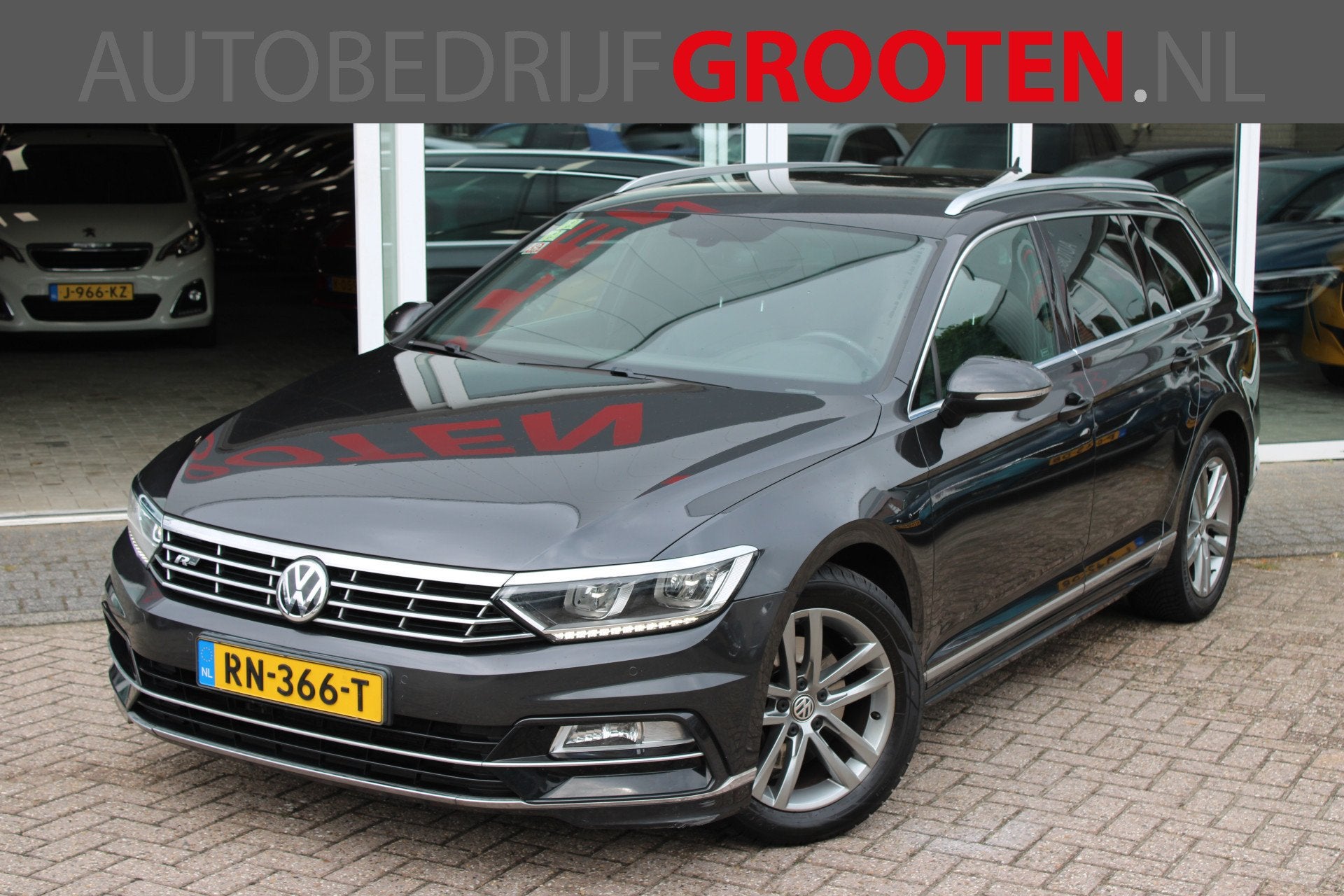 Volkswagen Passat Variant 1.4 TSI Highline Business R, Auto's, Gebruikt, 4 cilinders, Alcantara, Origineel Nederlands