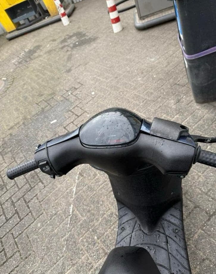 Zip 2takt 70cc, Fietsen en Brommers, Scooters | Piaggio, Zo goed als nieuw, Zip, Tweetakt, Ophalen of Verzenden