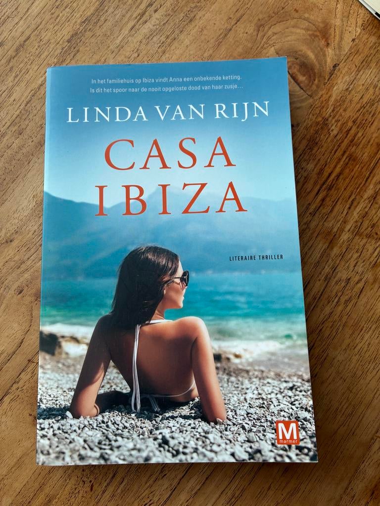 Linda van Rijn - Casa Ibiza, Ophalen of Verzenden, Zo goed als nieuw, Nederland