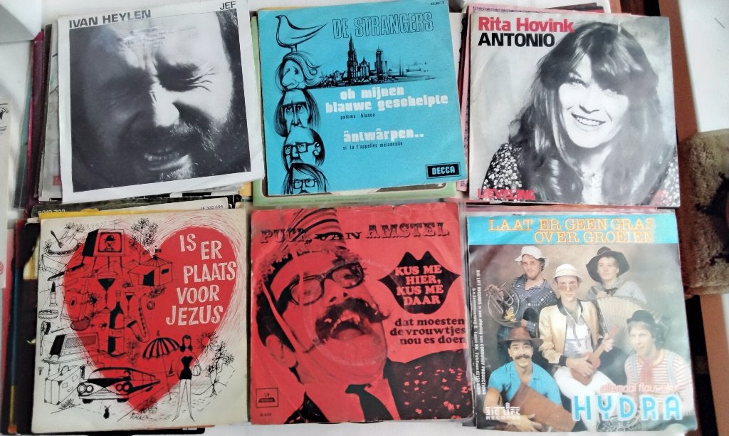 Rita Hovink  Antonio / Lieveling + Lot SINGLES & EP Gospel, Fotohoes, Ophalen of Verzenden, Gebruikt, Nederlandstalig