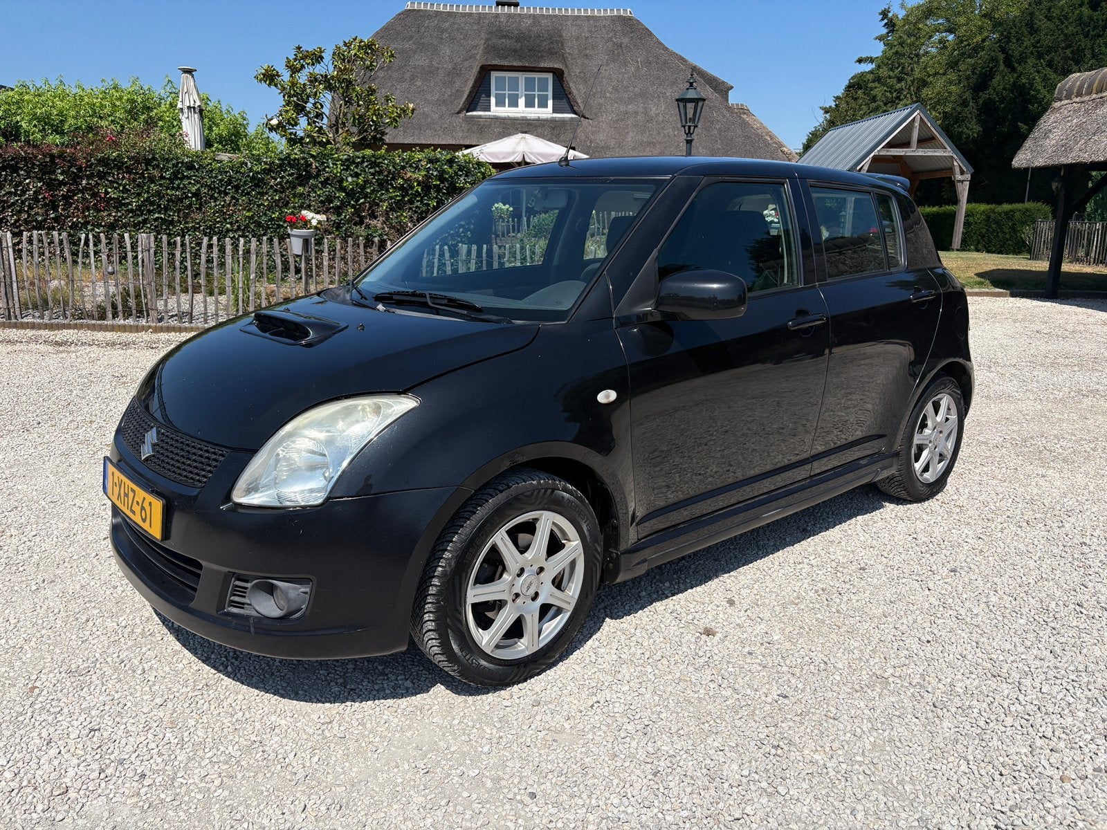 Suzuki swift 1.3 benzine nieuwe APK, Auto's, Suzuki, Particulier, Benzine, Hatchback, Geïmporteerd, Zwart, Ophalen