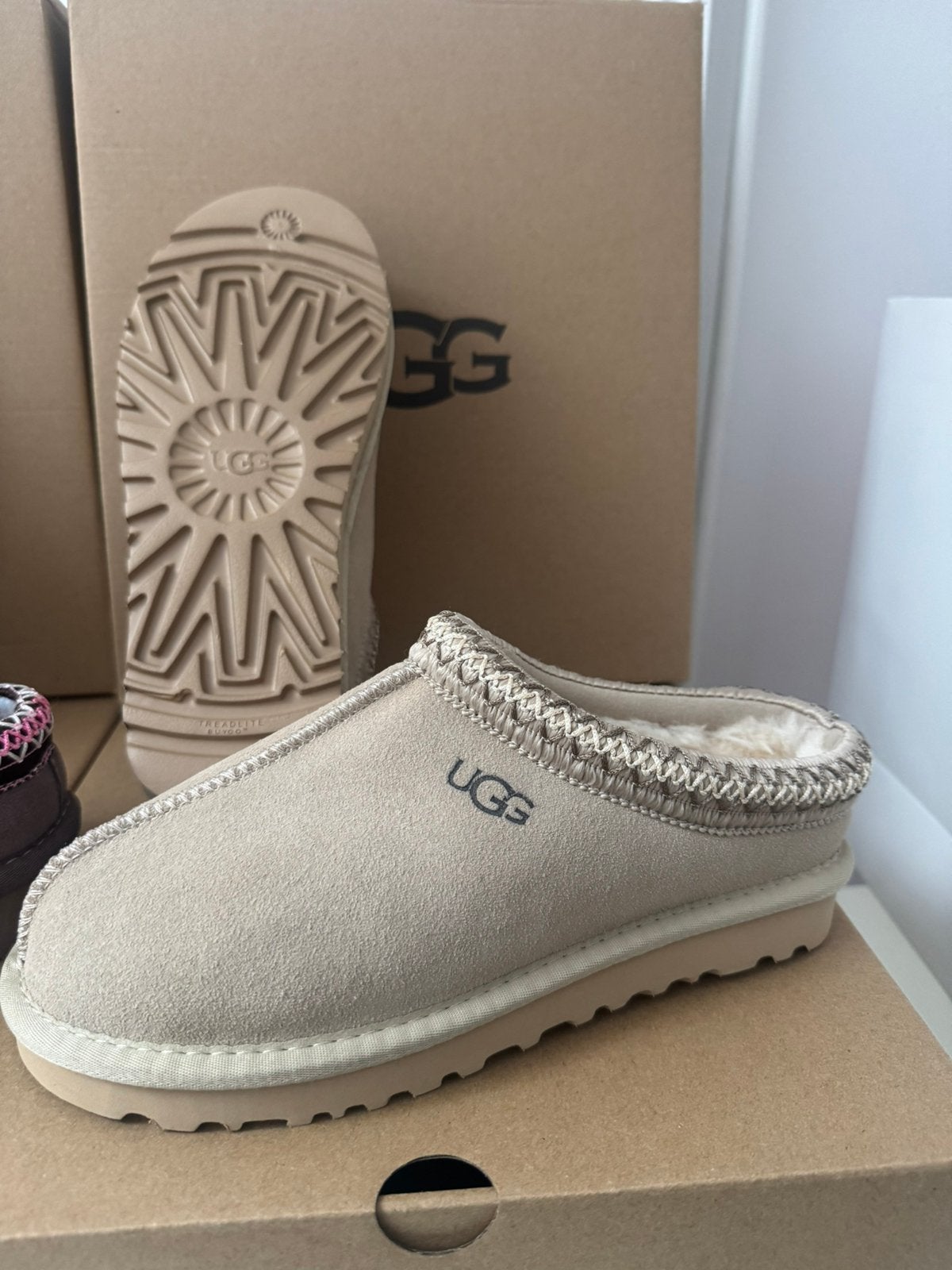 UGG, Kleding | Dames, Ophalen of Verzenden, Nieuw, Beige