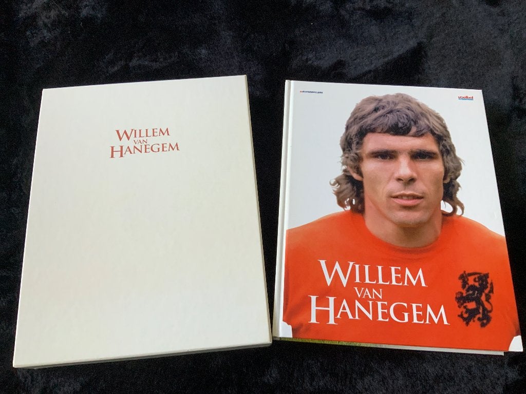 VI boek Willem van Hanegem - gesigneerd - 484/1944, Diverse auteurs, Ophalen of Verzenden, Zo goed als nieuw, Balsport