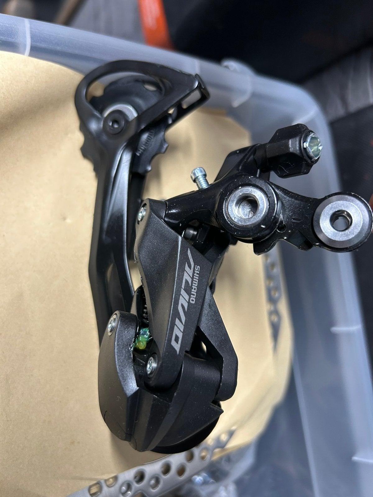Shimano Alivio 9 speed derailleur NIEUW shimano rd-m3100, Ophalen, Nieuw