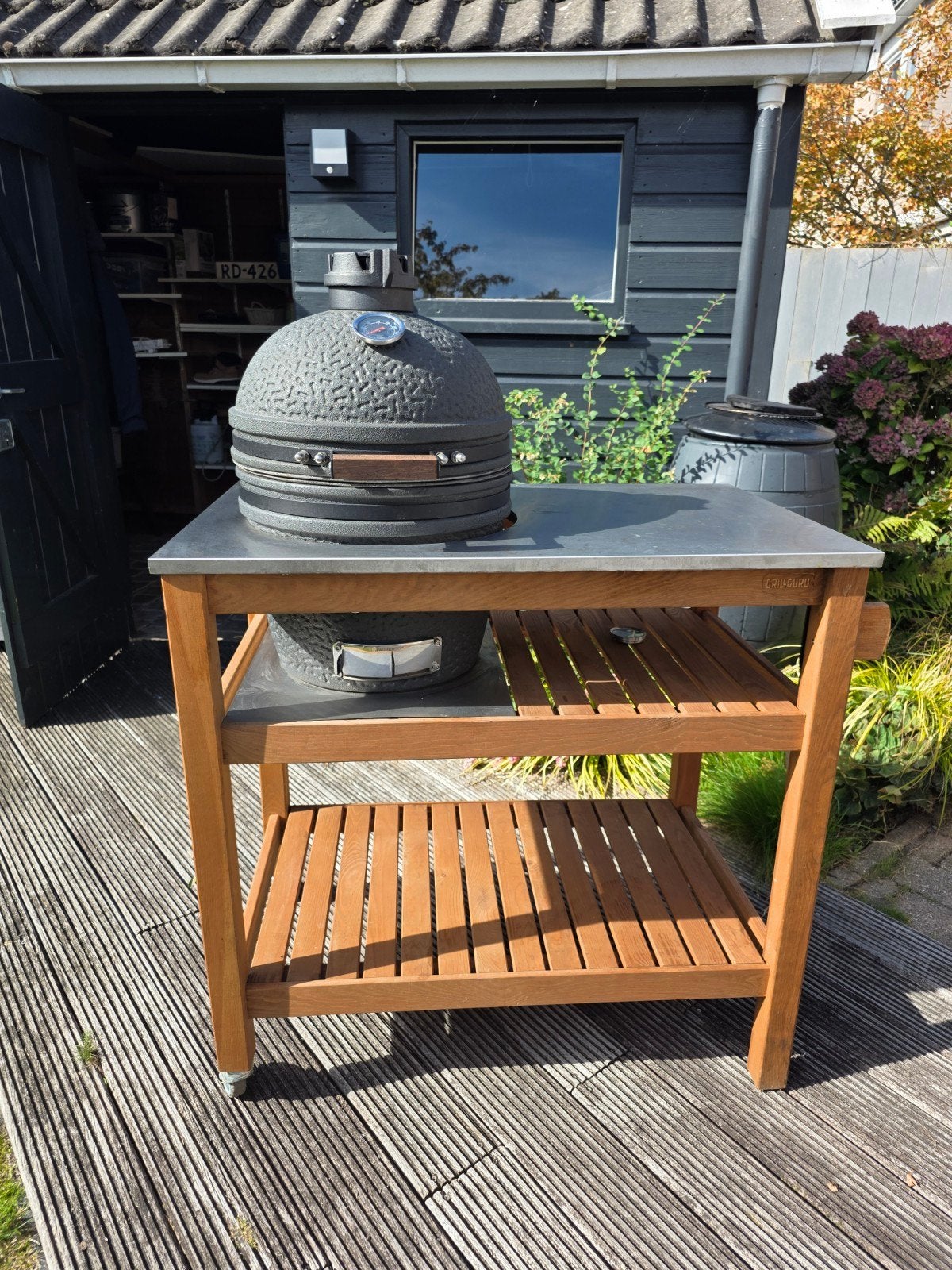 The Bastard medium Kamado mat grijs met GrillGuru onderstel, Ophalen, Zo goed als nieuw, The Bastard