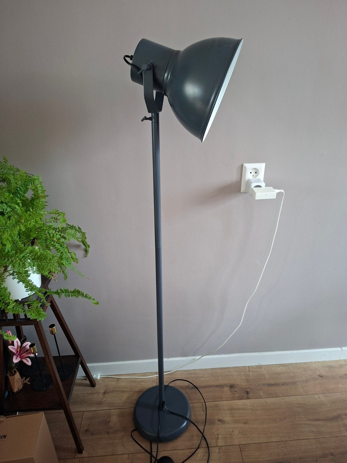 Staande antraciet kleurige lamp., Huis en Inrichting, Ophalen, Zo goed als nieuw, Metaal, 100 tot 150 cm