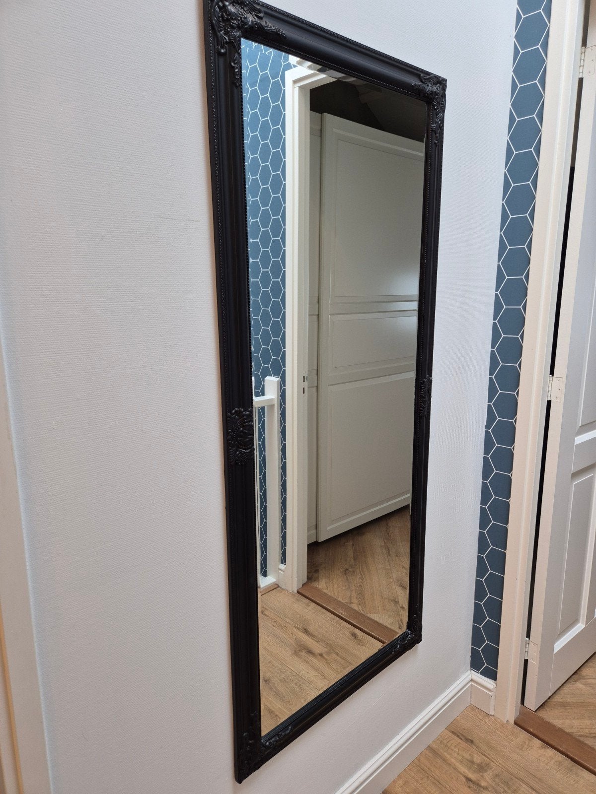 Grote zwarte spiegel, Huis en Inrichting, Woonaccessoires | Spiegels, Ophalen, Zo goed als nieuw, 150 tot 200 cm, Rechthoekig