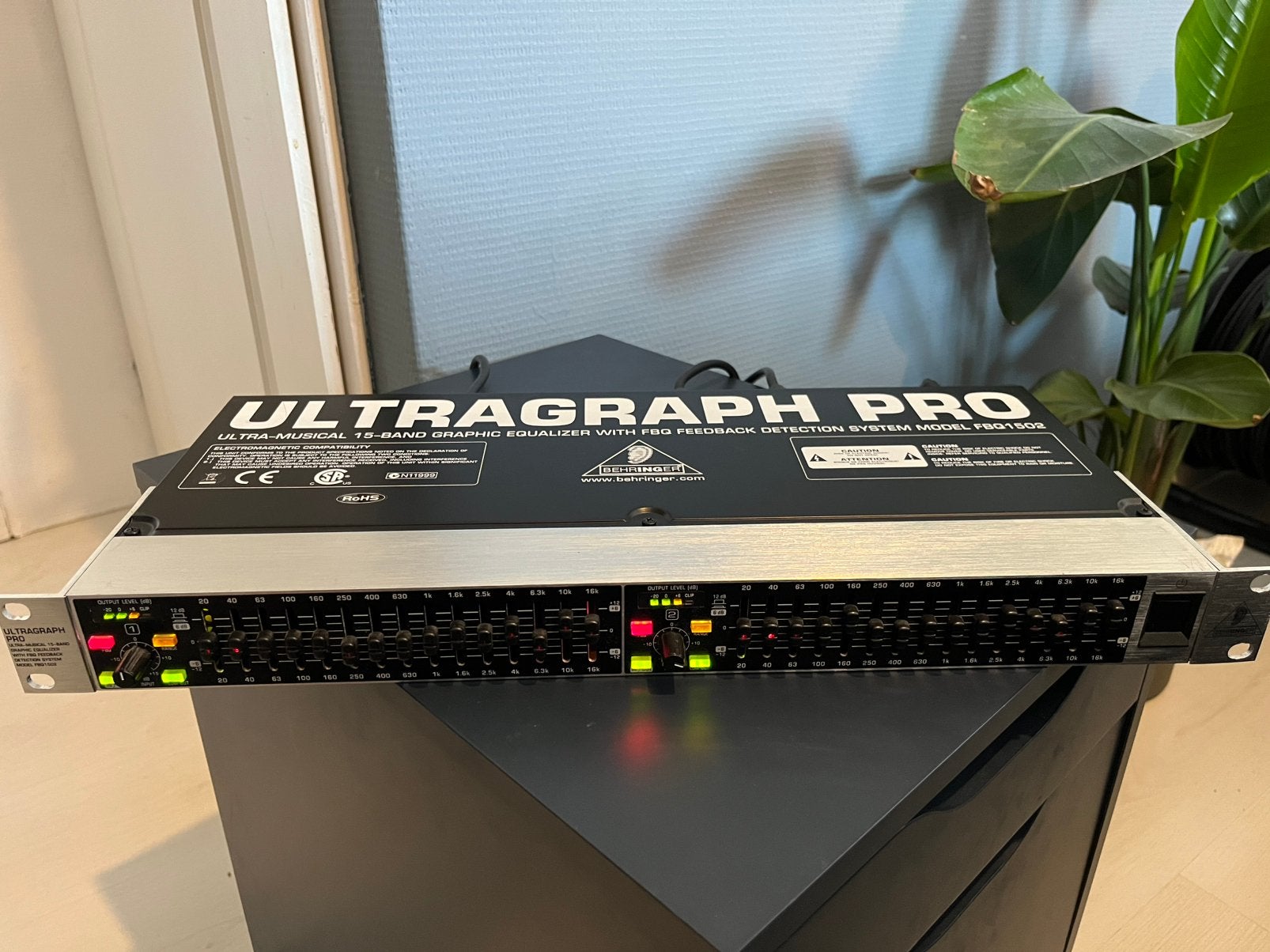 Behringer FBQ1502HD Ultragraph Pro grafische Equalizer, Ophalen, Zo goed als nieuw, Equalizer