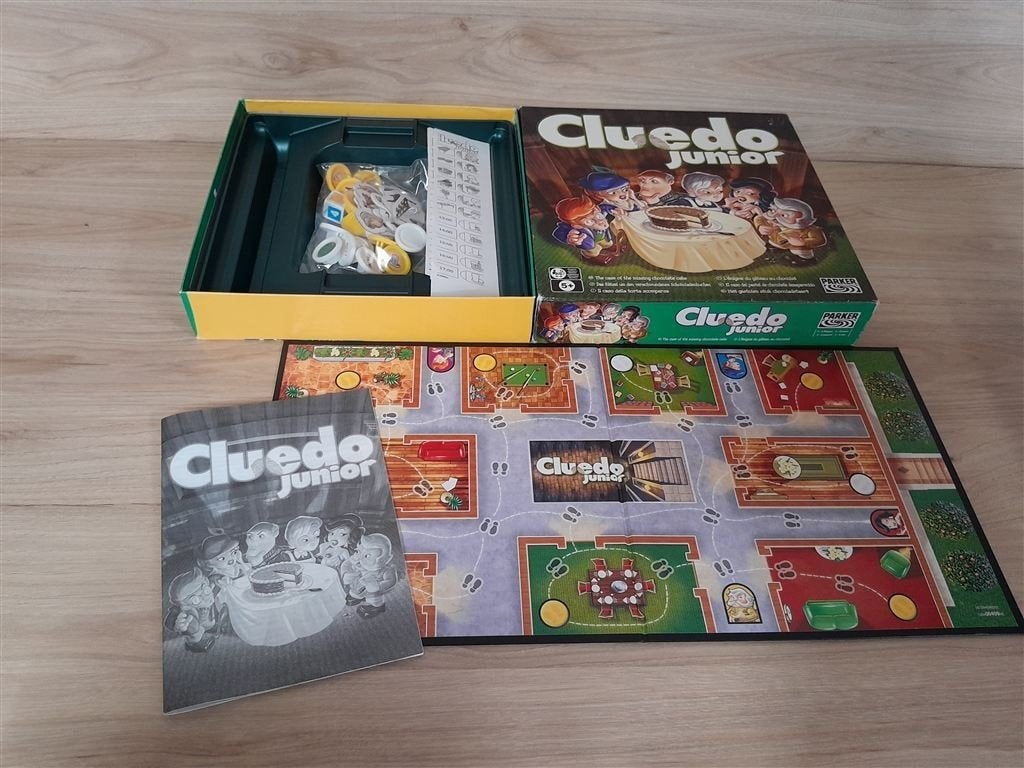 Cluedo Junior chocoladetaart editie - s1536, Verzenden, Zo goed als nieuw