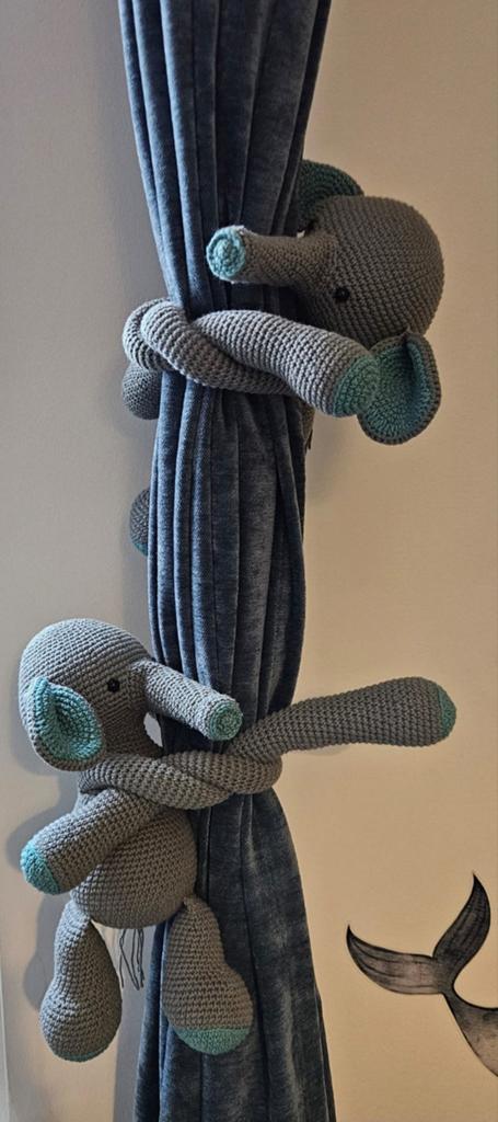 2 Gordijnknuffels olifant, Ophalen, Zo goed als nieuw, Olifant