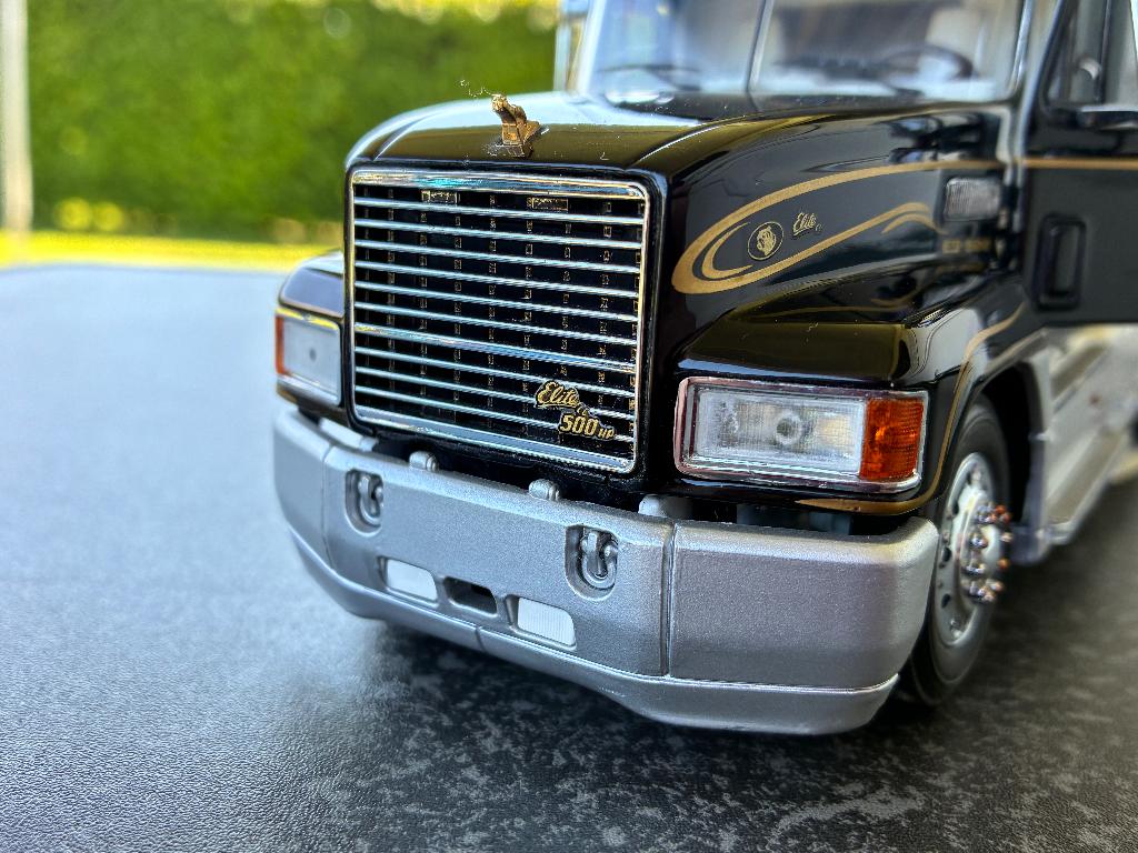 Prachtige Mack vrachtwagen uit 1993  1/32 van Franklin Mint, Hobby en Vrije tijd, Modelauto's | 1:24, Ophalen of Verzenden, Zo goed als nieuw