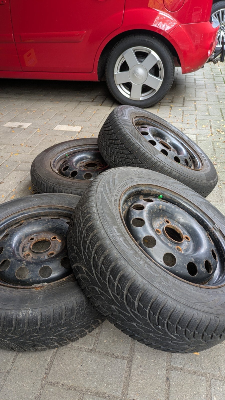 Set 4 winterbanden op stalen velg 185/65 r14, Ophalen, 14 inch, Gebruikt, Banden en Velgen
