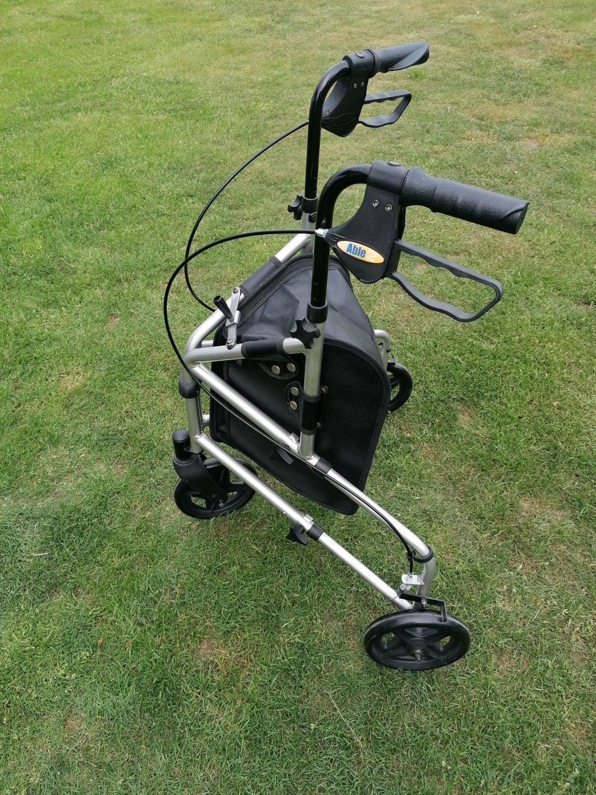 Able 2 Aluminium 3 Wiel Driewiel Rollator, Ophalen of Verzenden, Opvouwbaar, Zo goed als nieuw