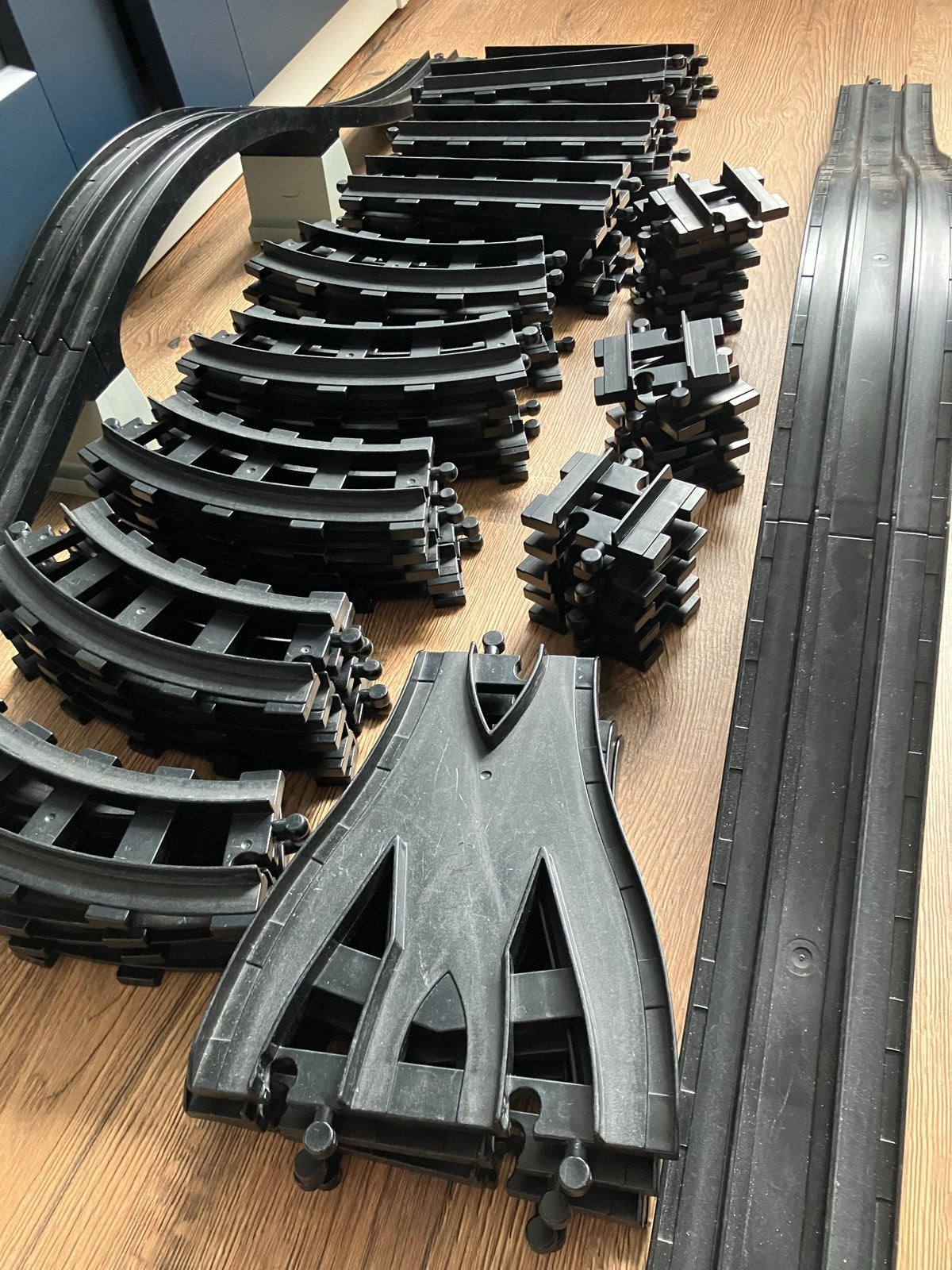 Grote set Duplo treinrails zwart: bruggen, wissels, recht, b, Ophalen of Verzenden, Gebruikt, Accessoire, Duplo