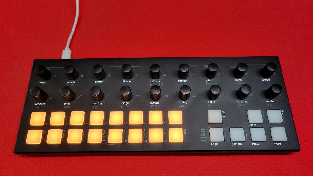 Torso T1 Sequencer, Muziek en Instrumenten, Ophalen of Verzenden, Zo goed als nieuw