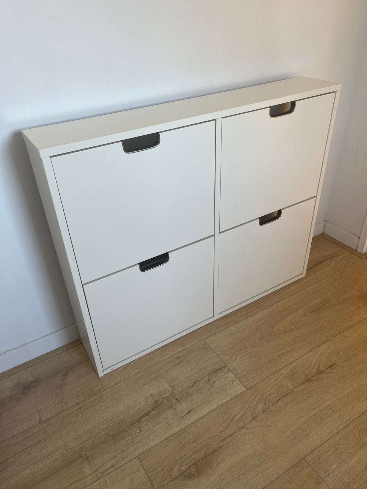 Witte schoenenkast ikea met 4 vakken, Ophalen, Zo goed als nieuw
