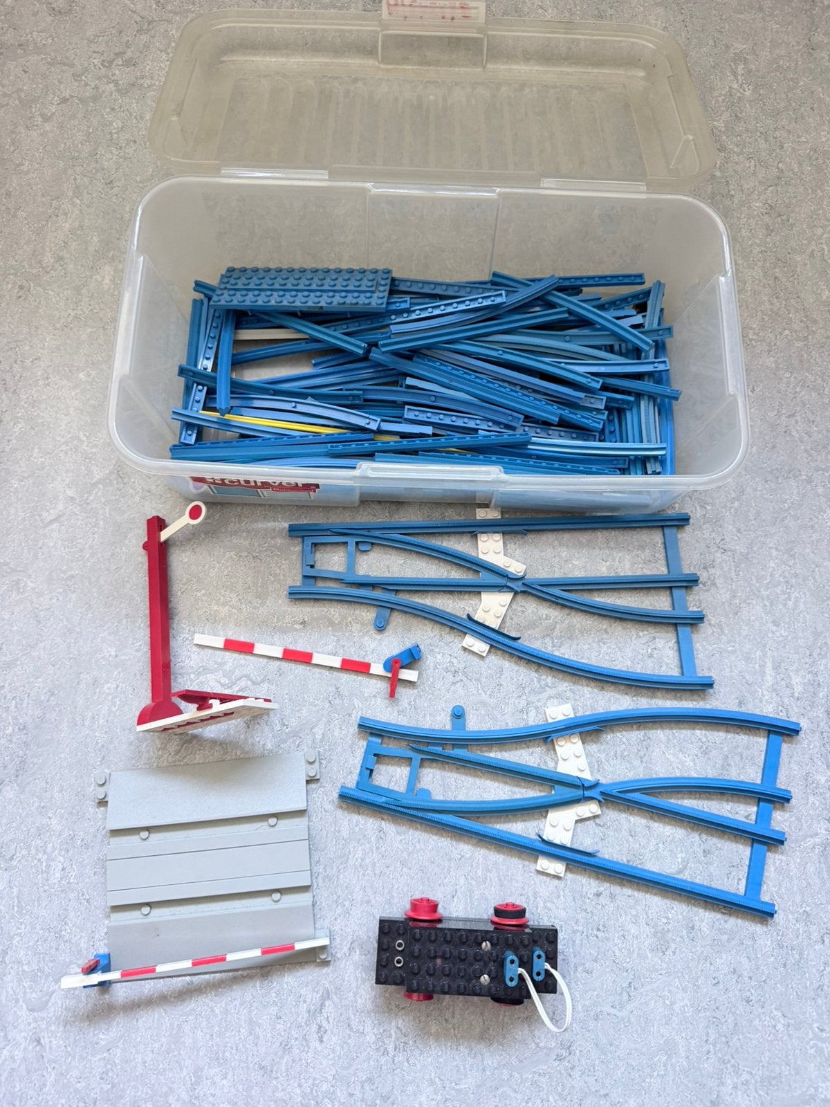 LEGO treinrails blauw – rails, wissels & spoorwegovergang, Ophalen, Gebruikt, Losse stenen, Lego
